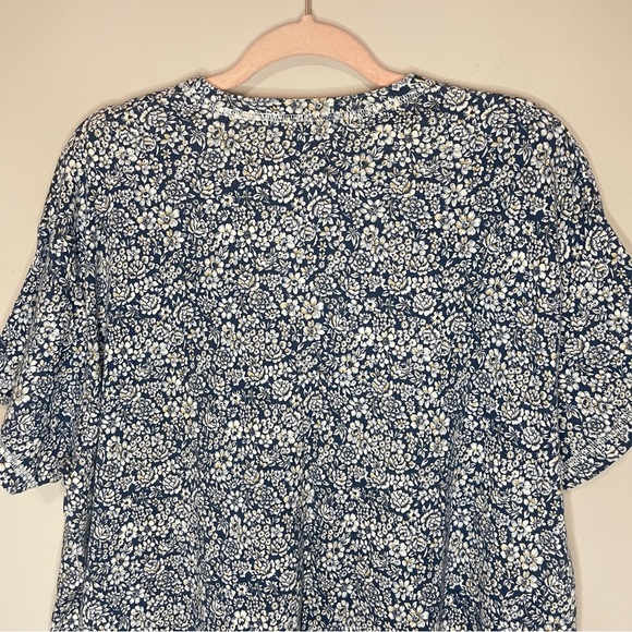 EDDIE BAUER Floral V-Neck Button Front Tee, XXL - Picture 6 of 8
